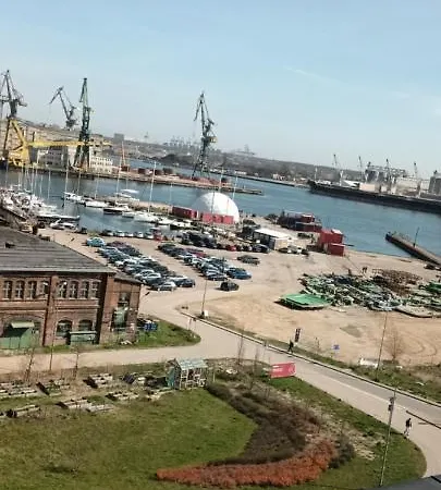 Apartment Doki Living & Foodhall Gdansk